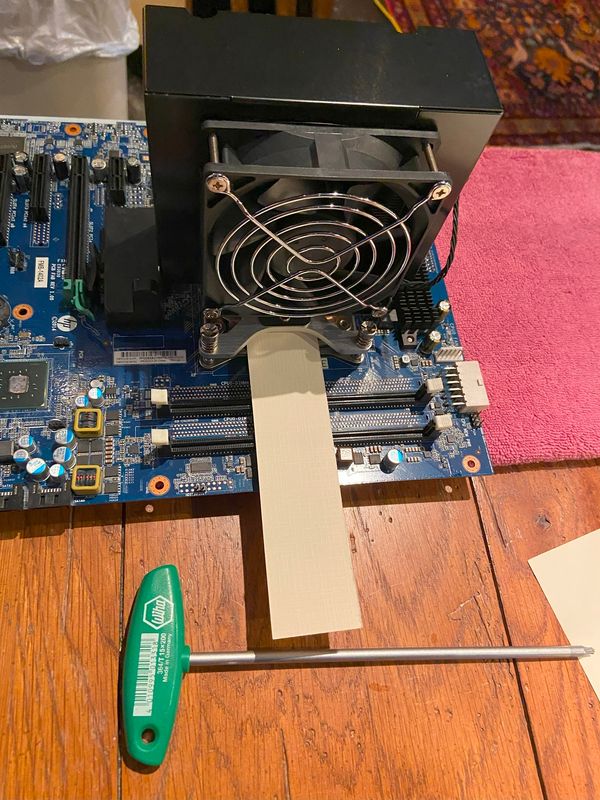 Z440 processor with Z440 heatsink