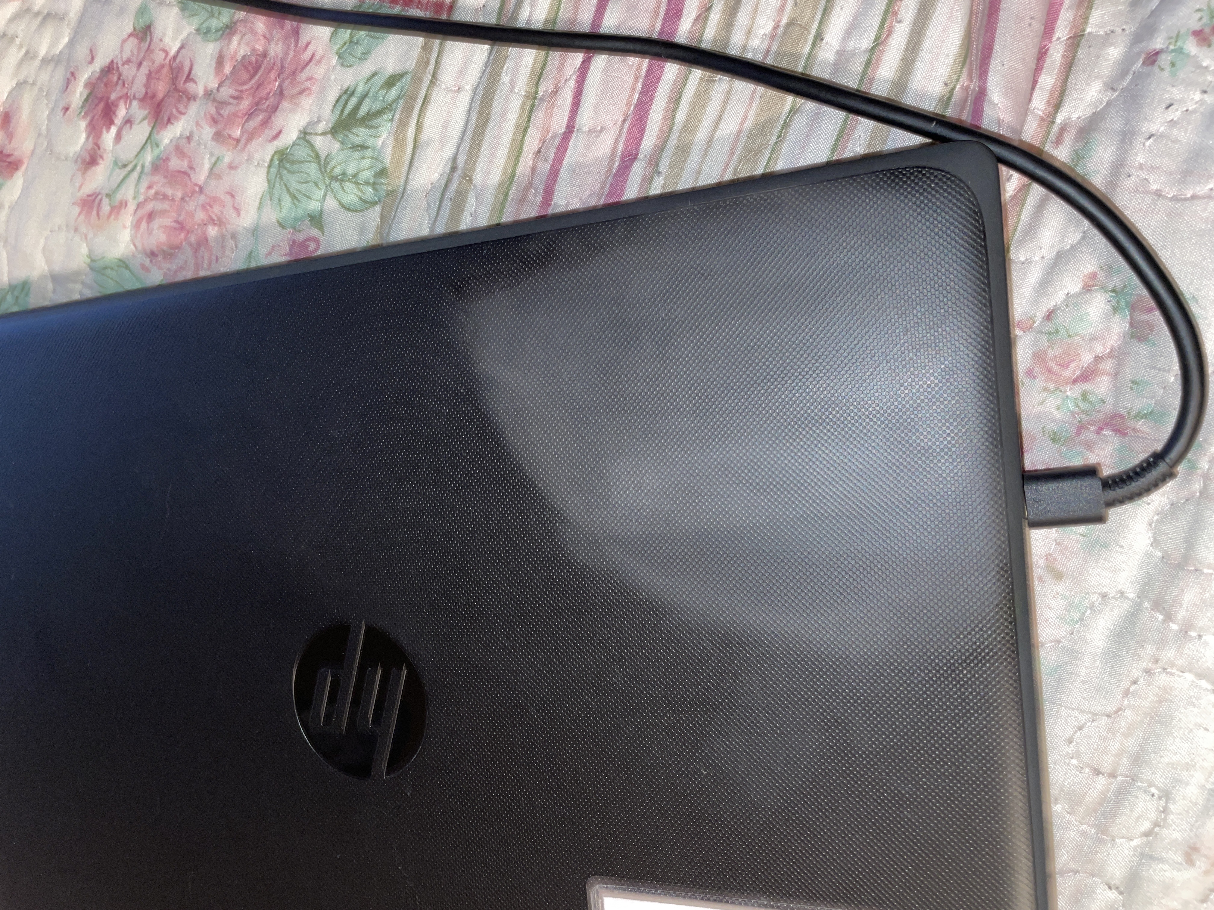 White stain on back plastic part of laptop - HP Support Community - 9075778