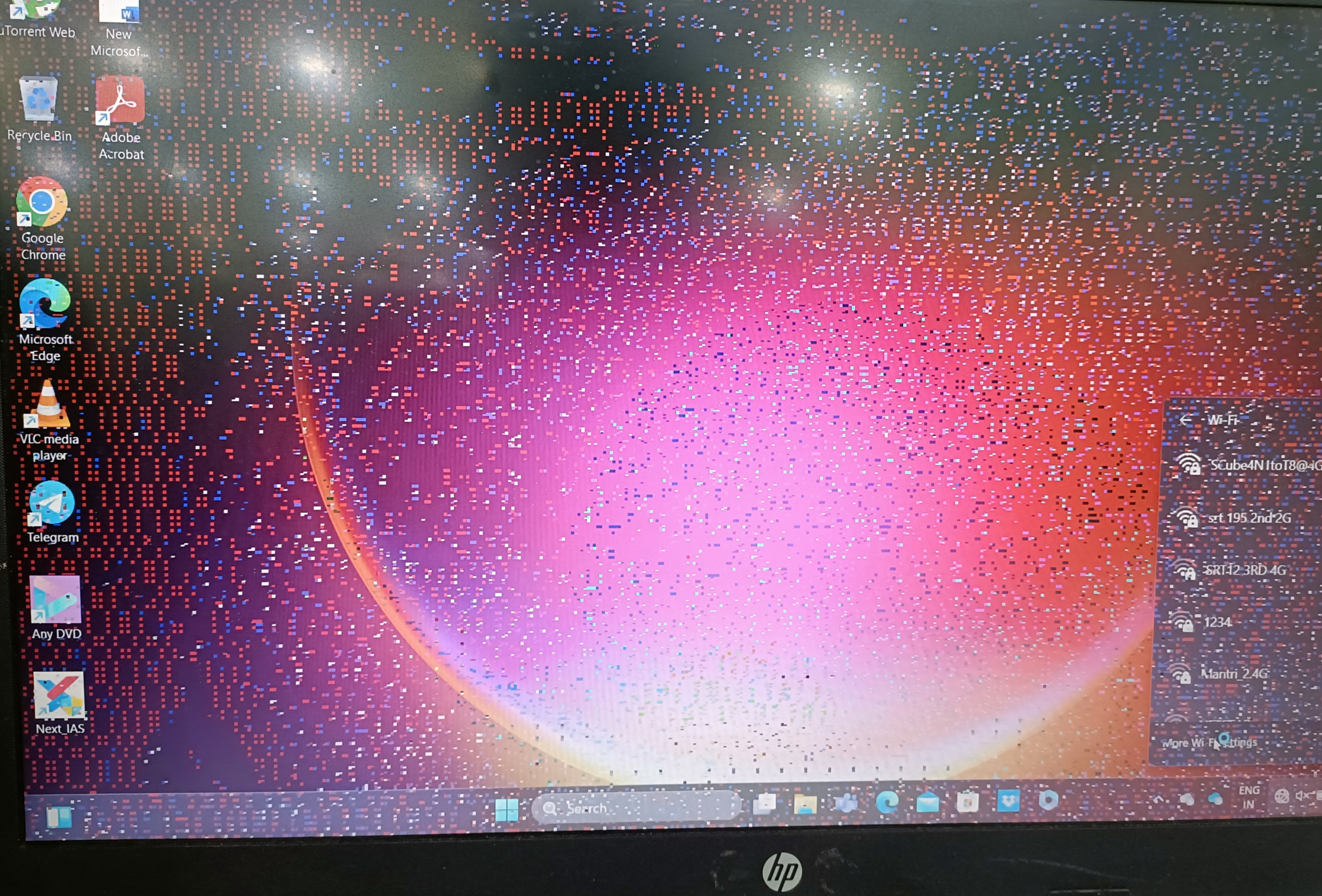 Screen is getting scrambled - HP Support Community - 9167629