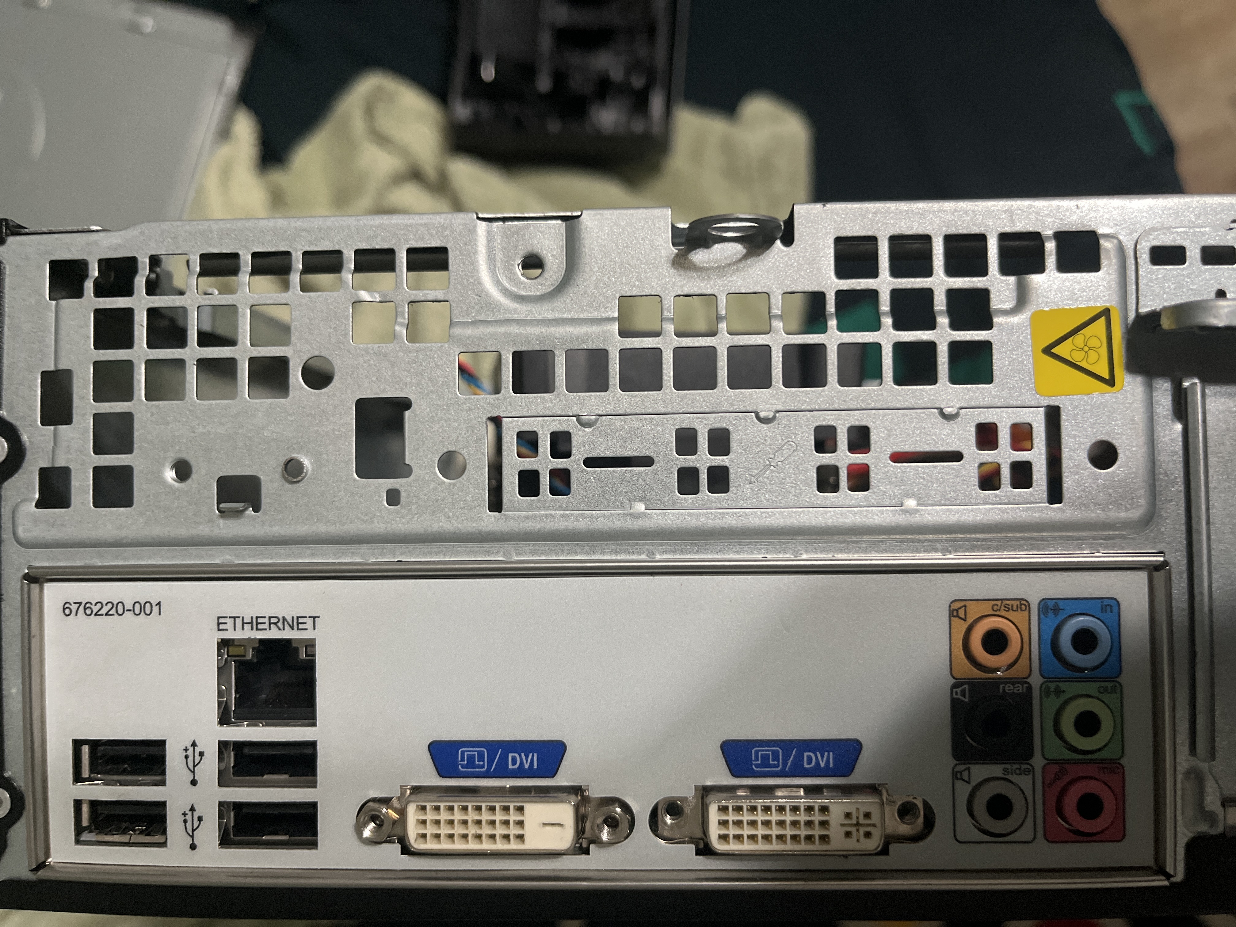 Why wont it display with DVIHDMI converter to a LG 24 HP Support