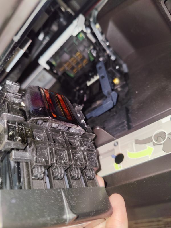 What the printhead looks like after running the initialization cycle