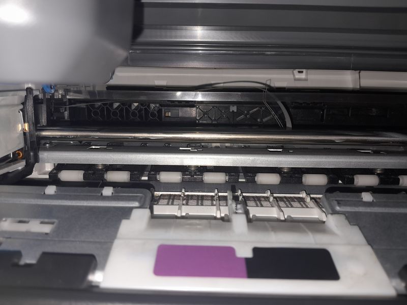 HP Smart Tank 585 - inside - no paper jams