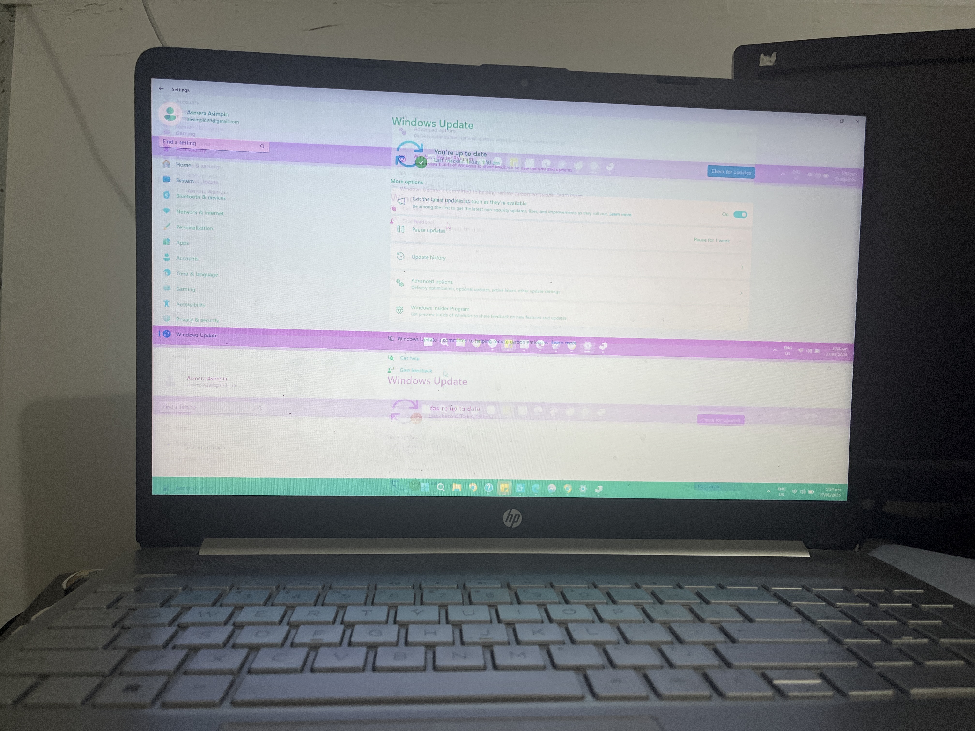 Green screen or flickering - HP Support Community - 9291239