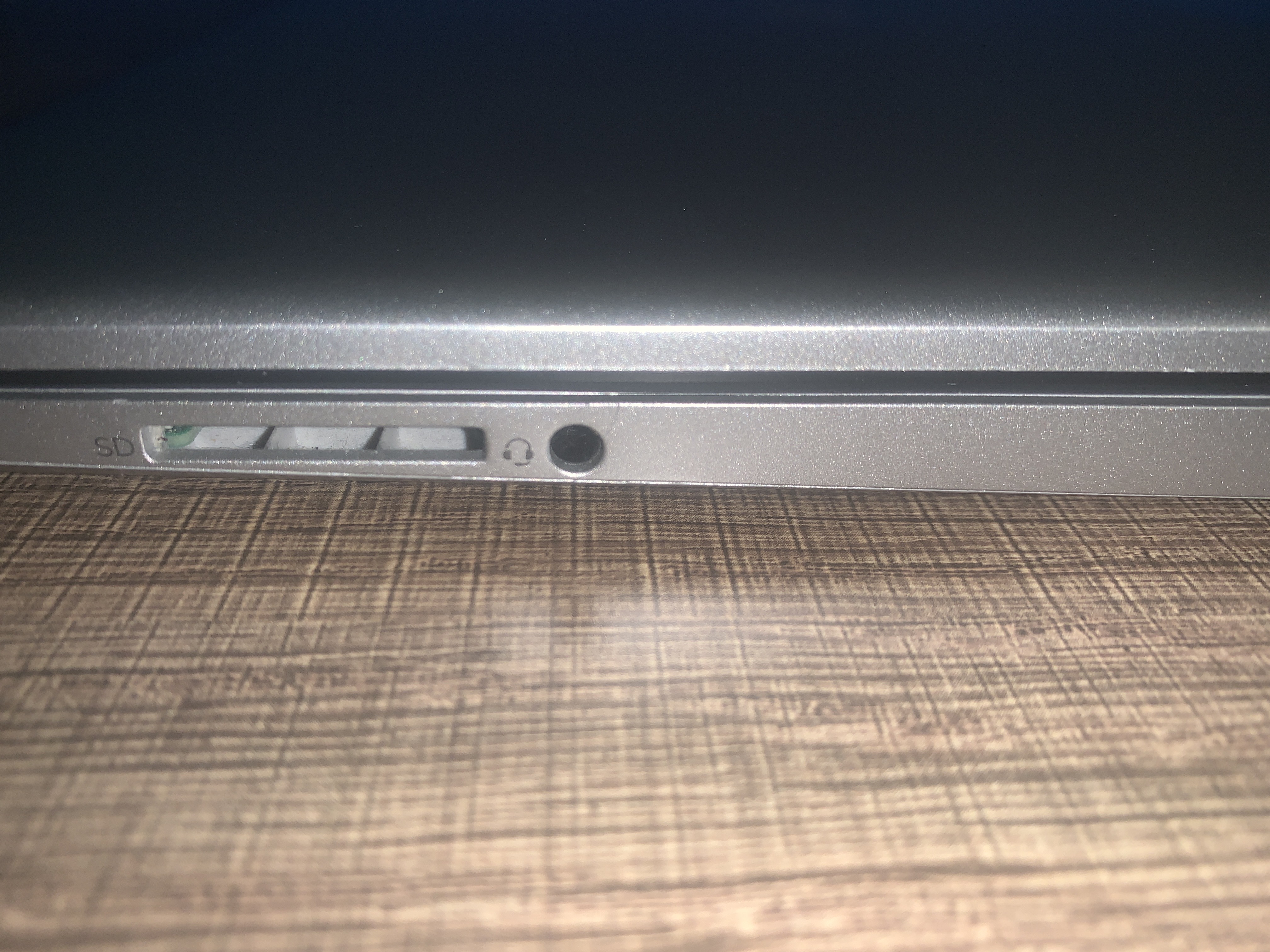 Laptop Case Chipping and Cracking around Ports and Corners - HP Support ...