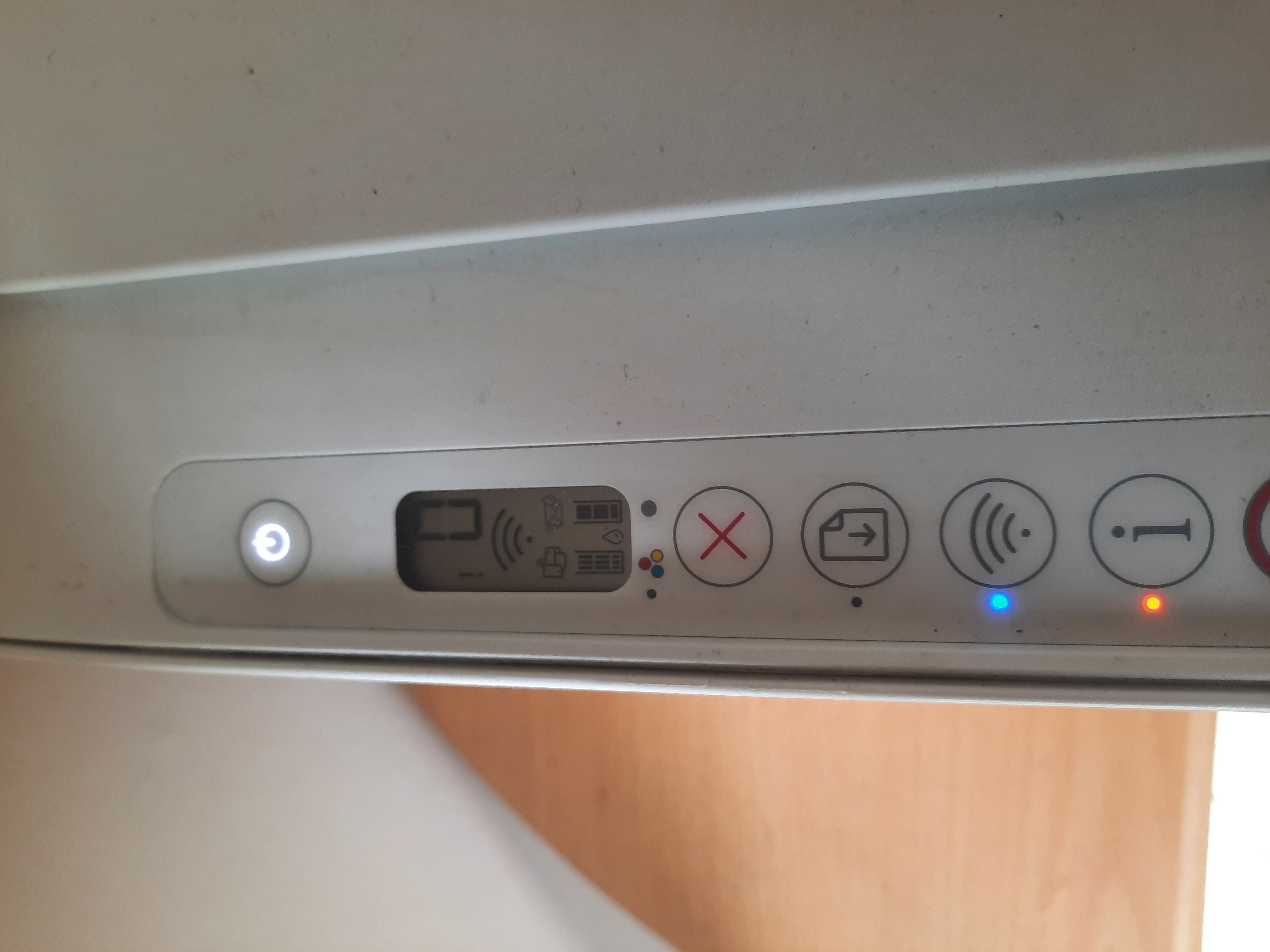 Missing some features on hp deskjet 2710 - HP Support Community - 9339788