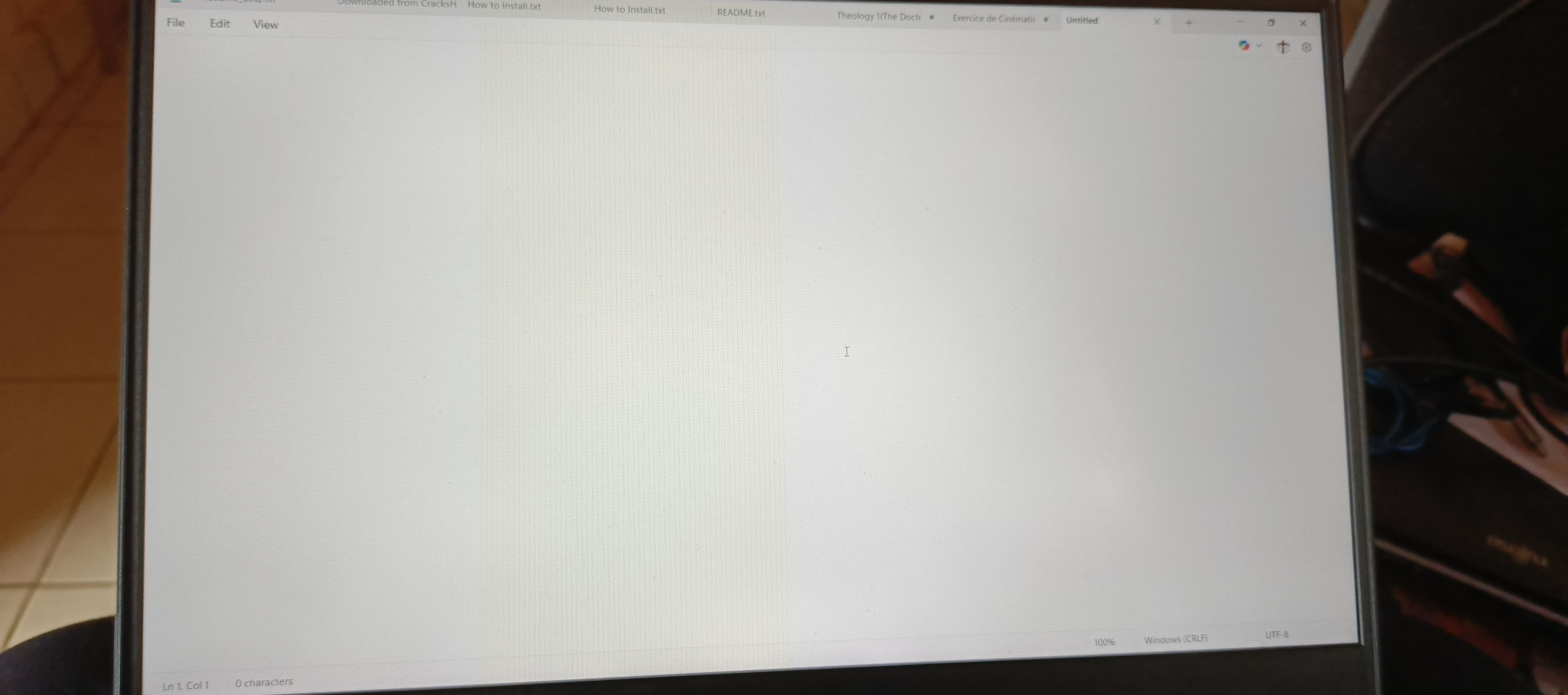 Yellow vertical Stipes on the display - HP Support Community - 9413744