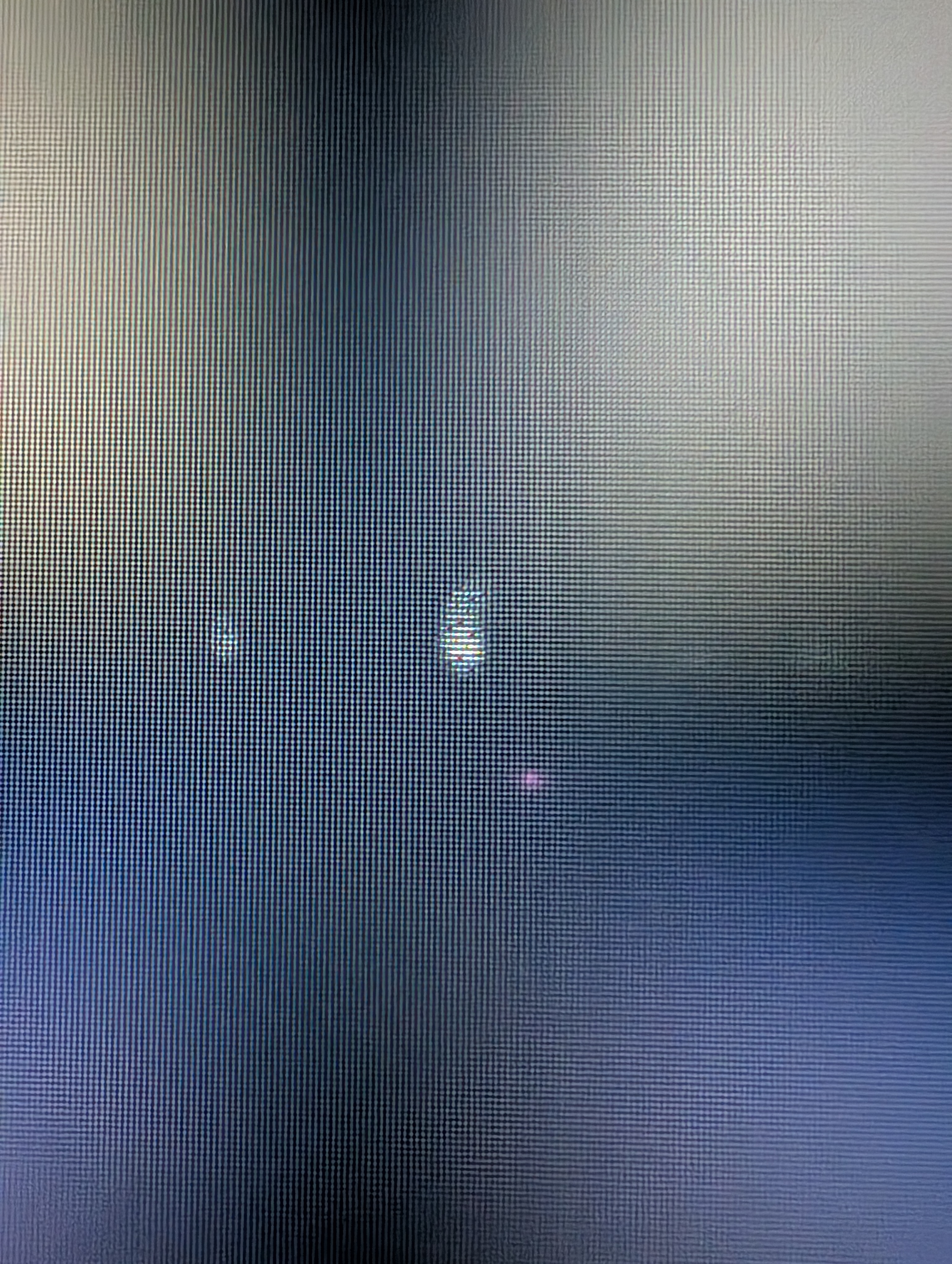 3 small white dots in middle of my screen! - HP Support Community - 9479270