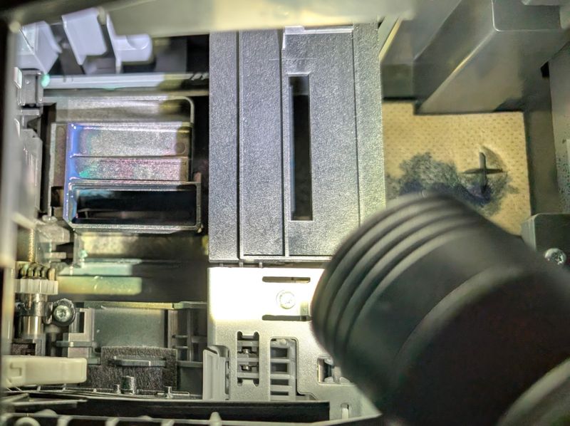 well used unclean old worn out printer pawned off as a warranty replacement 2.jpg