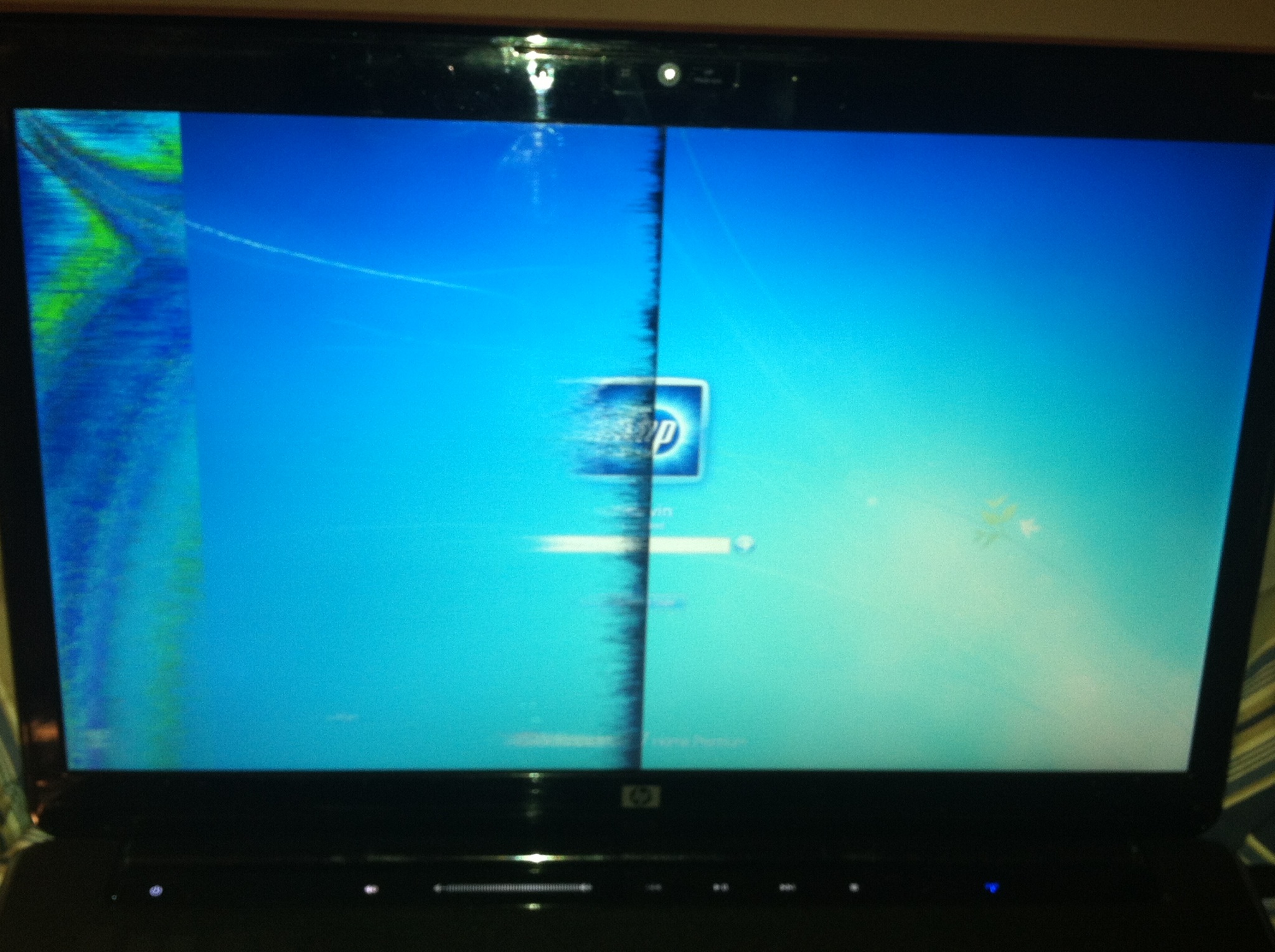 Half blurred/fuzzy screen HP PAVILION DV7 - HP Support Community - 2502677